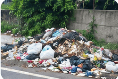 Contoh foto tumpukan sampah